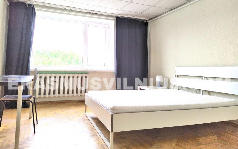 Spacious room with panoramic city view in Erasmus flat, Šaltinių gatvė Vilnius